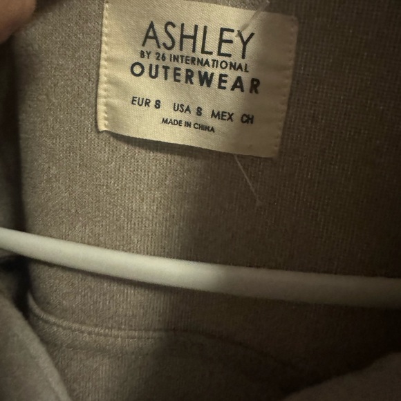 Jacket - Picture 2 of 3